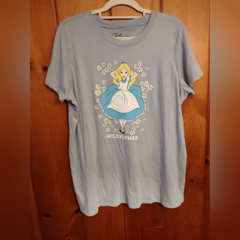 Disney Torrid Blue Alice in Wonderland Wildflower T-Shirt